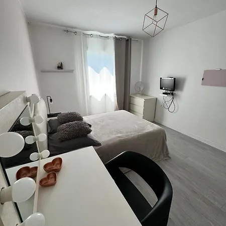 Vila Maison Individuelle A 7km Des Gorges De L'ardeche, Piscine, Vue, Au Calme *